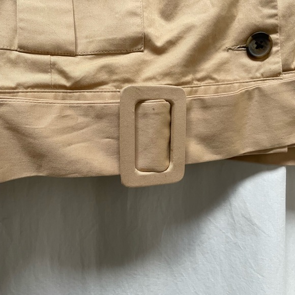 Cropped Beige Utility Blazer with Belted Hem - Picture 3 of 7